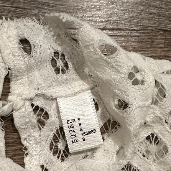 White Lace shift mini Dress with pompom ricrac details size small - Picture 10 of 13